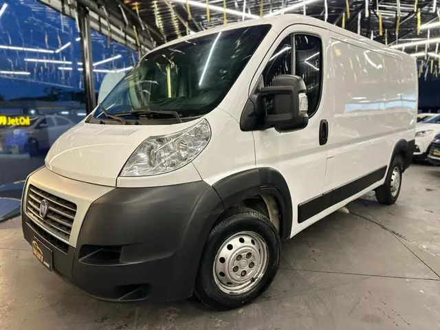 Carro Fiat Ducato 2019 2.3 TDI Cargo 10m³