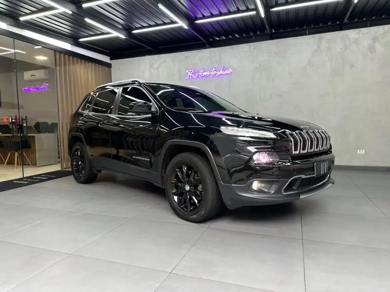 Jeep Cherokee Limited 3.2 V6