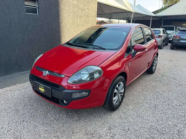 Carro Fiat Punto 2013 Attractive 1.4 (Flex)