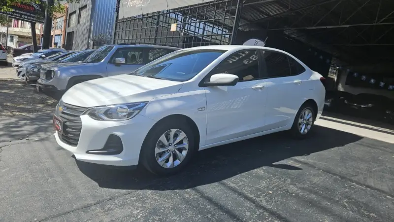 Chevrolet Onix Plus LT 1.0