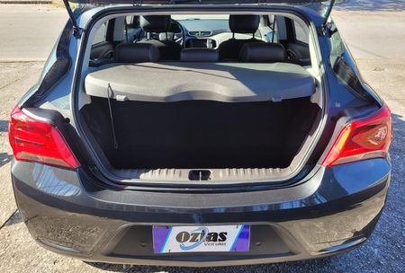 Onix 1.0 LT SPE/4