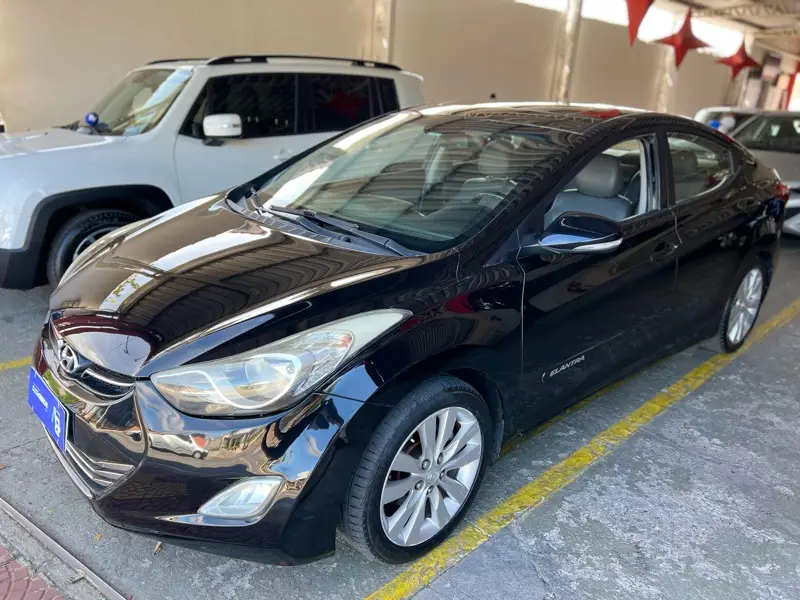 Hyundai Elantra Sedan 1.8 GLS (aut)
