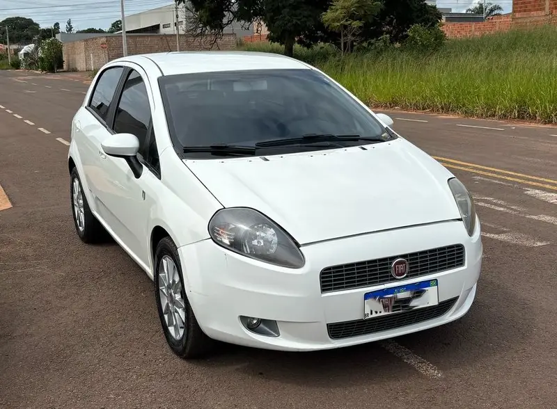 Fiat Punto Attractive 1.4 (Flex)