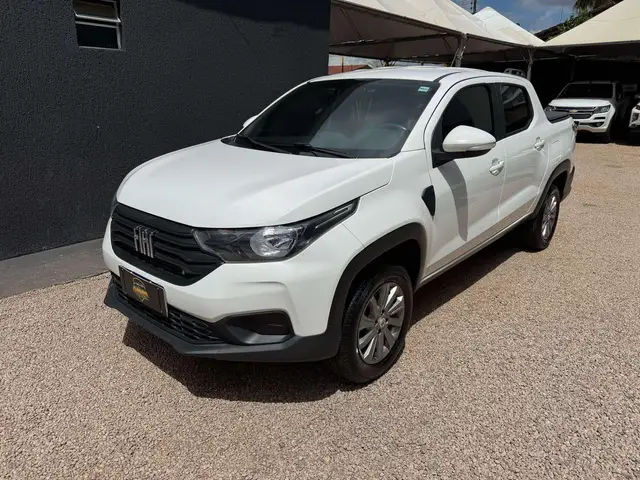 Carro Fiat Strada 2023 Freedom 1.3 CD (Flex)