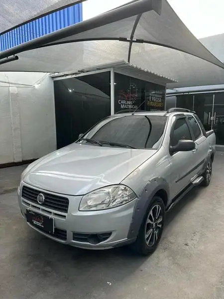 Carro Fiat Strada 2013 Working 1.4 (Flex)