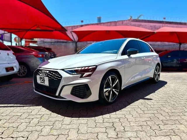Carro Audi A3 2024 S-Line 2.0 TFSI S-Tron.(Híb.)