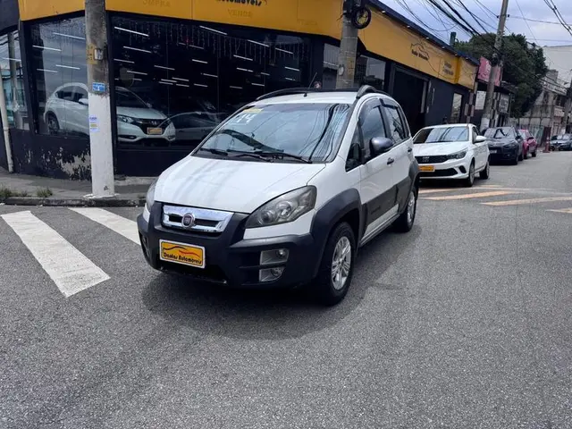 Carro Fiat Idea 2014 Adventure 1.8 16V E.TorQ (Flex)