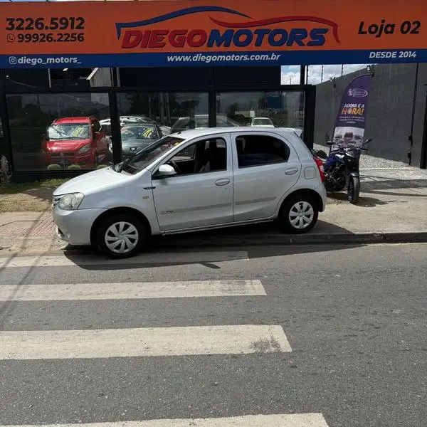 Toyota Etios X 1.3 (Flex)