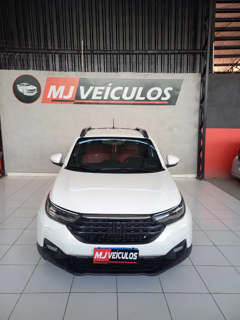 Fiat Strada Volcano 1.3 CD (Flex)