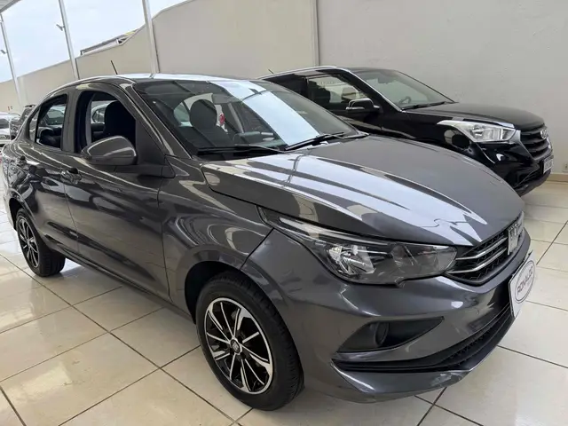 Carro Fiat Cronos 2023 Drive 1.3 (Flex) MT