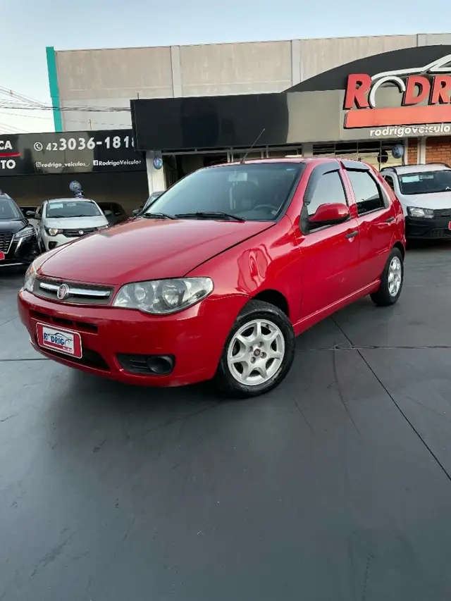 Carro Fiat Palio 2014 Attractive 1.0 8V (Flex)