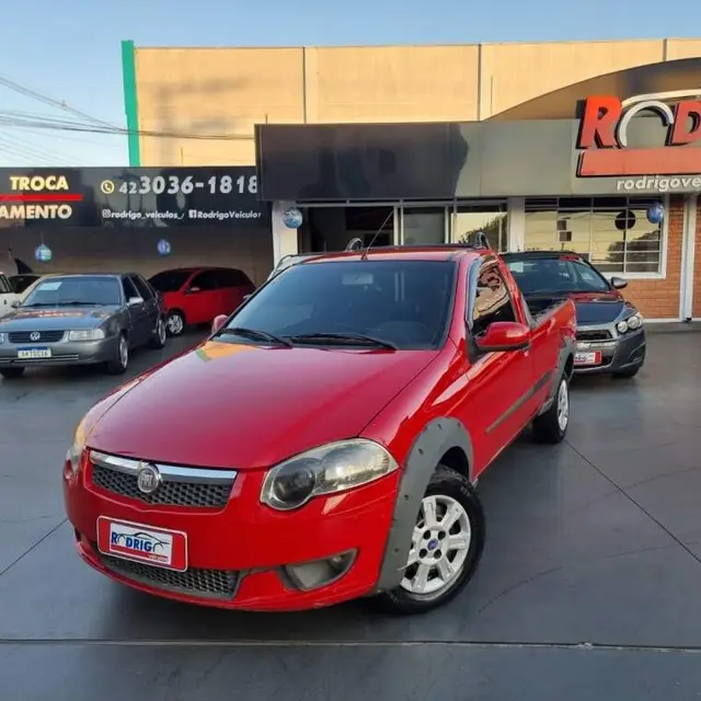 Carro Fiat Strada 2013 Trekking 1.6 16V (Flex)