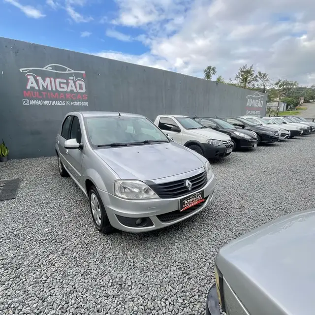 Carro Renault Logan 2013 Expression 1.0 16V (flex)