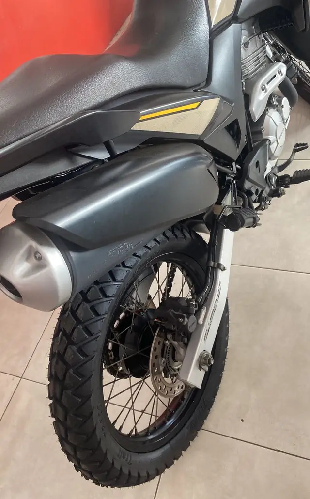Carro Honda XRE 300 2023 ABS