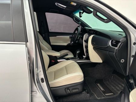SW4 Diamond  2.8 turbodiesel 7L 4x4 (Aut)