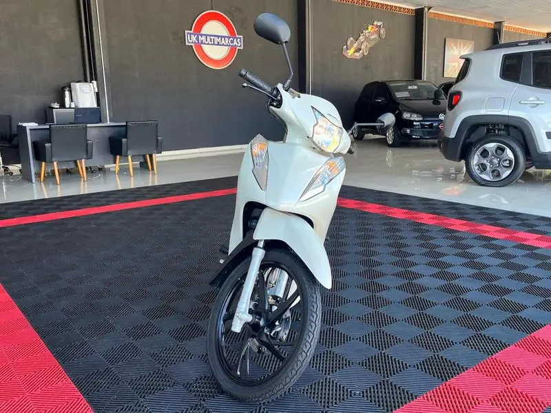 Honda Biz 125 ES