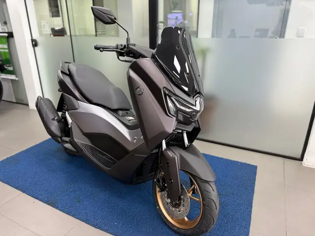 Moto Yamaha NMax 2025 Connected 160 ABS
