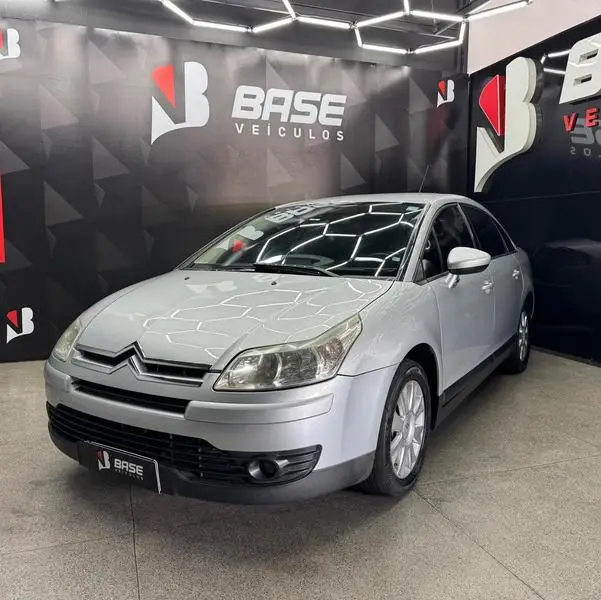 Citroën C4 Pallas GLX 2.0 16V (flex) (aut)