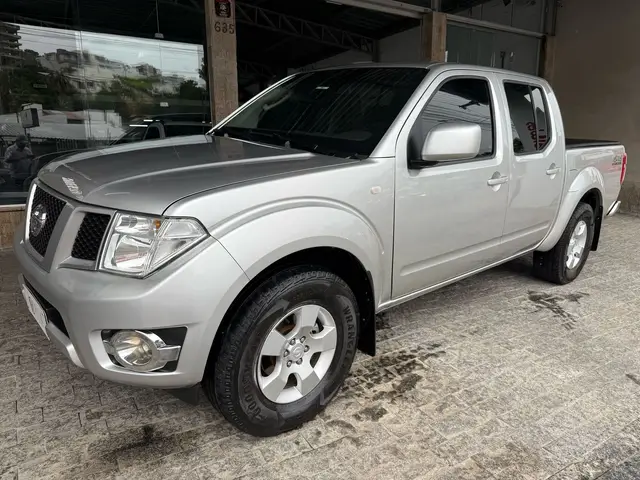 Carro Nissan Frontier 2016 2.5 TD CD S 4x4