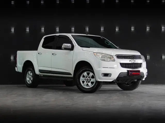 Carro Chevrolet S10 Cabine Dupla 2013 S10 LT 2.8 diesel (Cab Dupla) 4x2