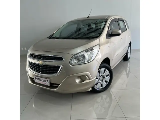 Carro Chevrolet Spin 2014 LT 5S 1.8 (Flex)