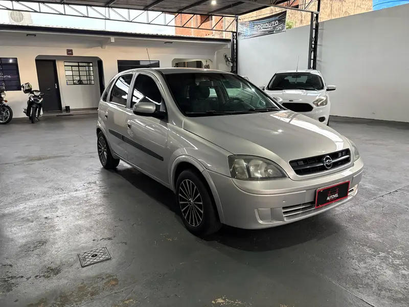 Chevrolet Corsa Hatch 1.0 8V