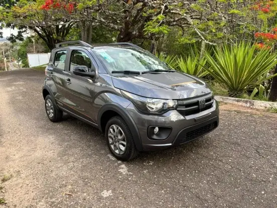 Carro Fiat Mobi 2025 Trekking 1.0