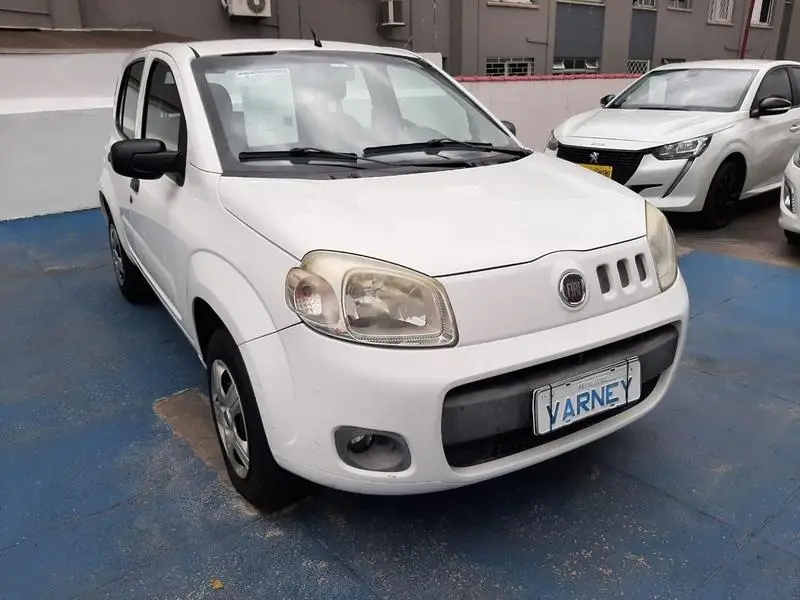 Fiat Uno Vivace 1.0 8V (Flex) 4p