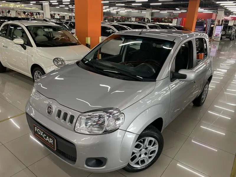 Fiat Uno Vivace 1.0 8V (Flex) 4p