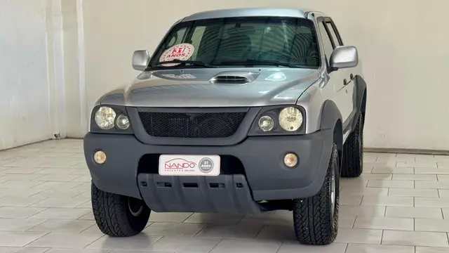 Carro Mitsubishi L200 2011 L 200 GL 4x4 2.5 Turbo (cab. dupla)