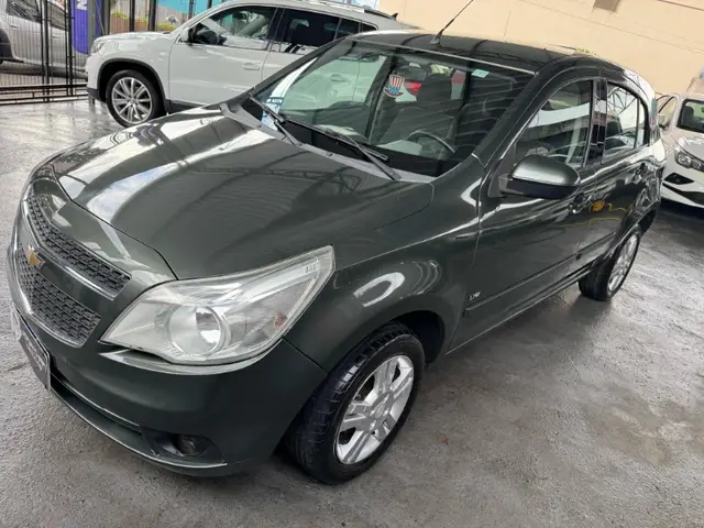 Carro Chevrolet Agile 2011 LTZ 1.4 8V (Flex)