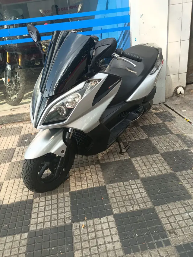 Carro Kymco Kymco 2019 Downtown 300i ABS