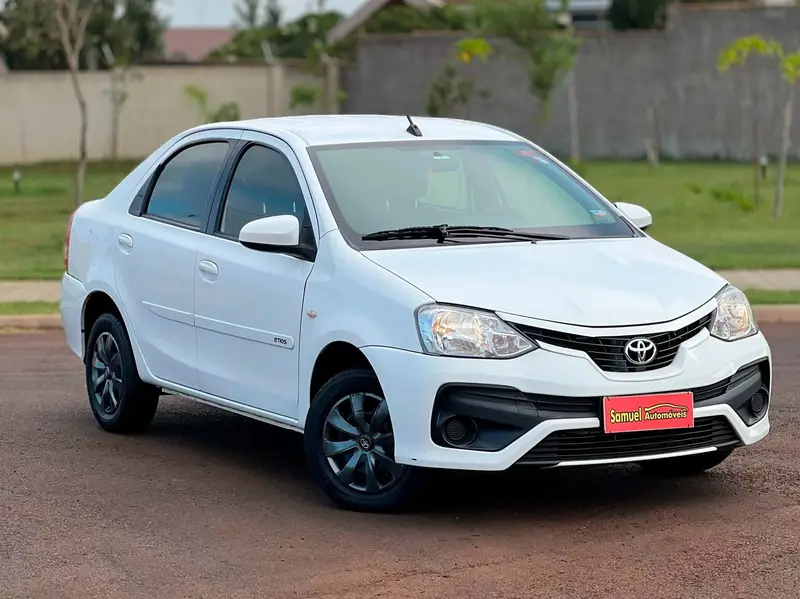 Toyota Etios Sedan XS 1.5 (Aut) (Flex)