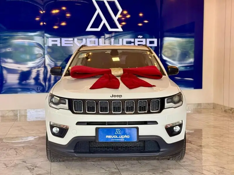 Jeep 2.0 Sport 4x2 (Aut) (Flex)