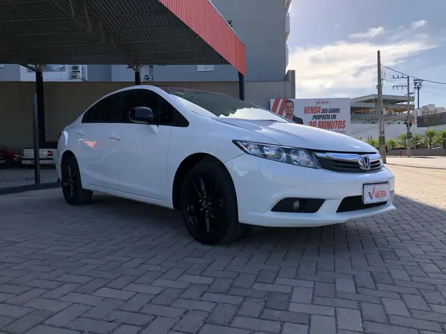 Carro Honda Civic 2016 LXS 1.8 i-VTEC (Aut) (Flex)