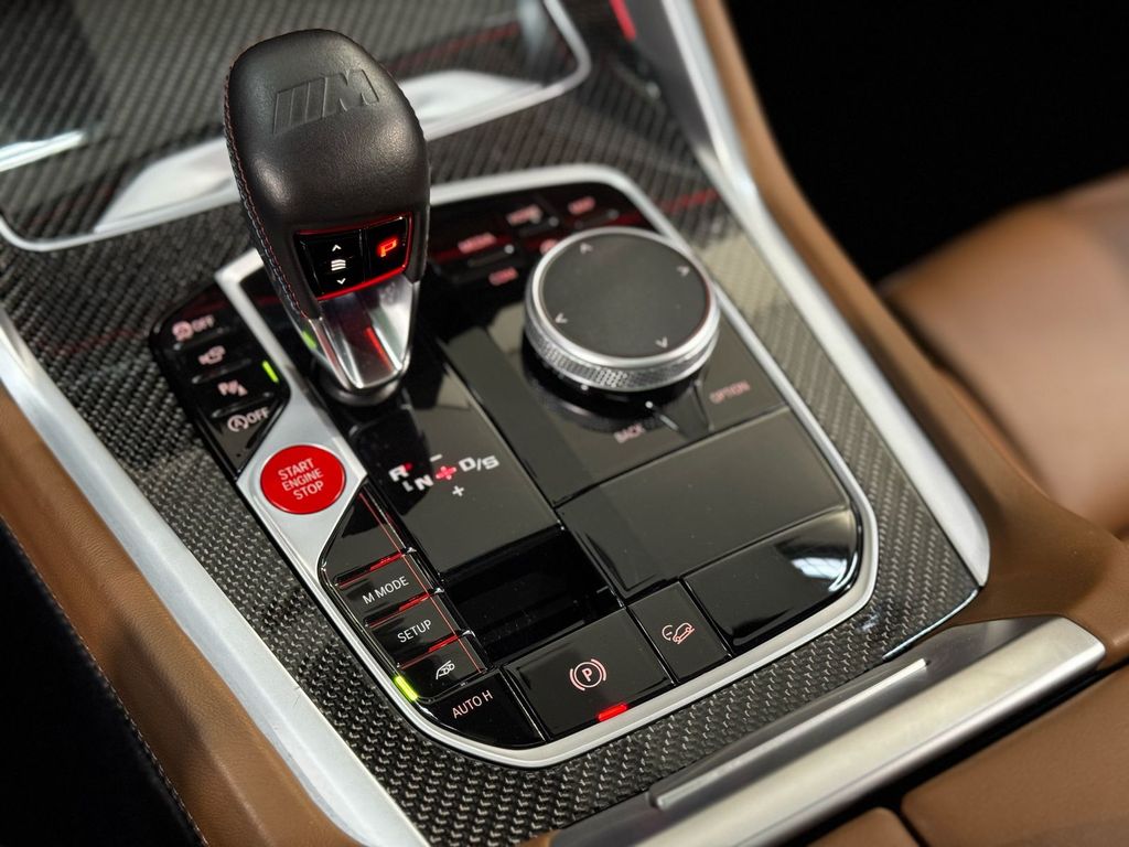 X6 Competition BI-TB 625CV (Automático)