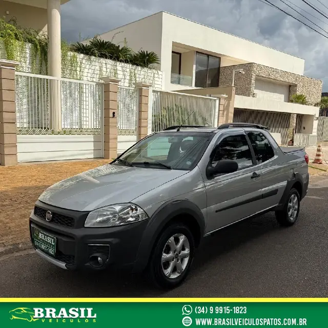 Carro Fiat Strada 2015 Working 1.4 (Flex) (Cabine Dupla)