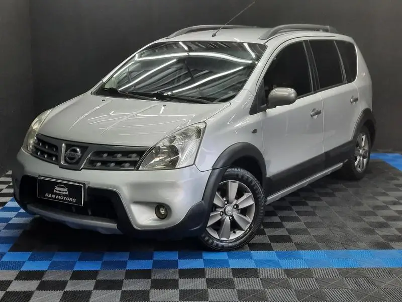 Nissan Livina X-Gear SL 1.6 16V (flex)