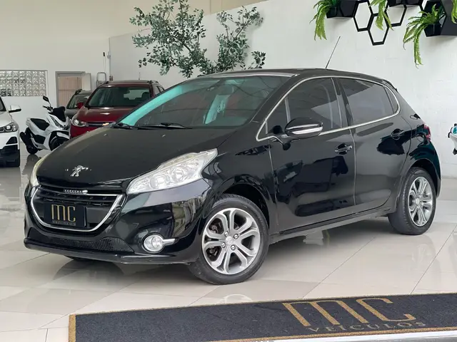 Carro Peugeot 208 2015 Griffe  1.6 16V (Flex) (Aut)