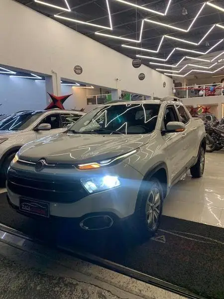 Fiat Toro Freedom 1.8 AT6 4x2 (Flex)