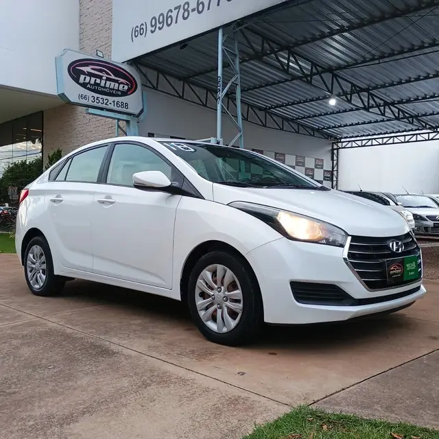Carro Hyundai HB20S 2018 1.0 Comfort Plus (Flex)
