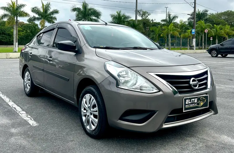 Nissan Versa 1.0 12V (Flex)