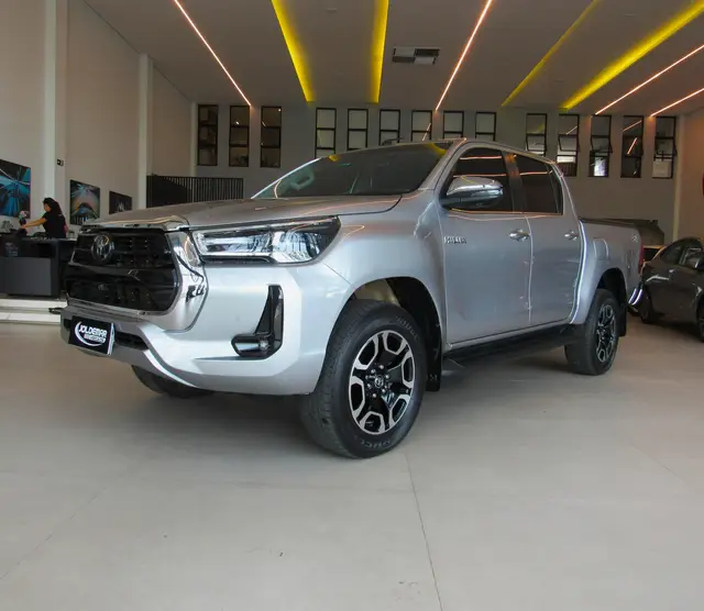 Carro Toyota Hilux Cabine Dupla 2022 SRX 2.8 TDI CD 4x4 (Aut)