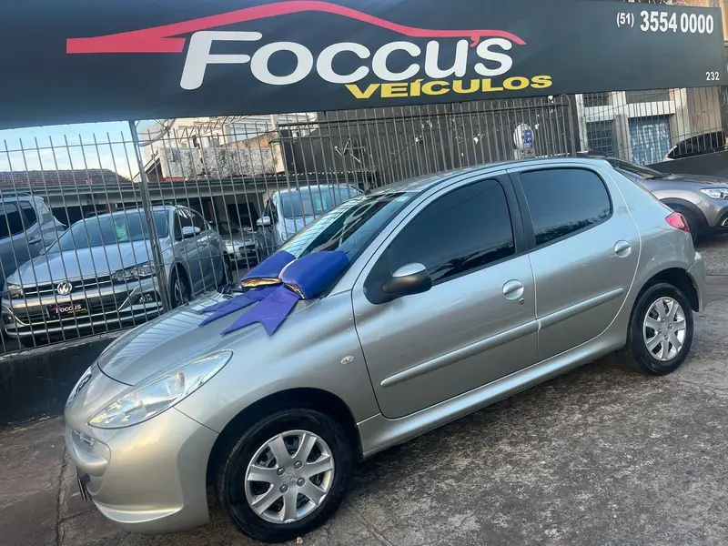 Peugeot 207 Hatch XR 1.4 8V (flex) 4p