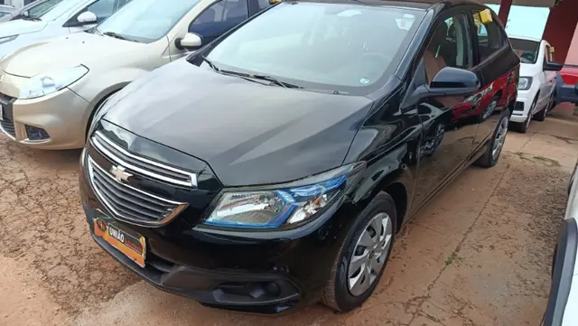 Carro Chevrolet Onix 2015 1.4 LT SPE/4