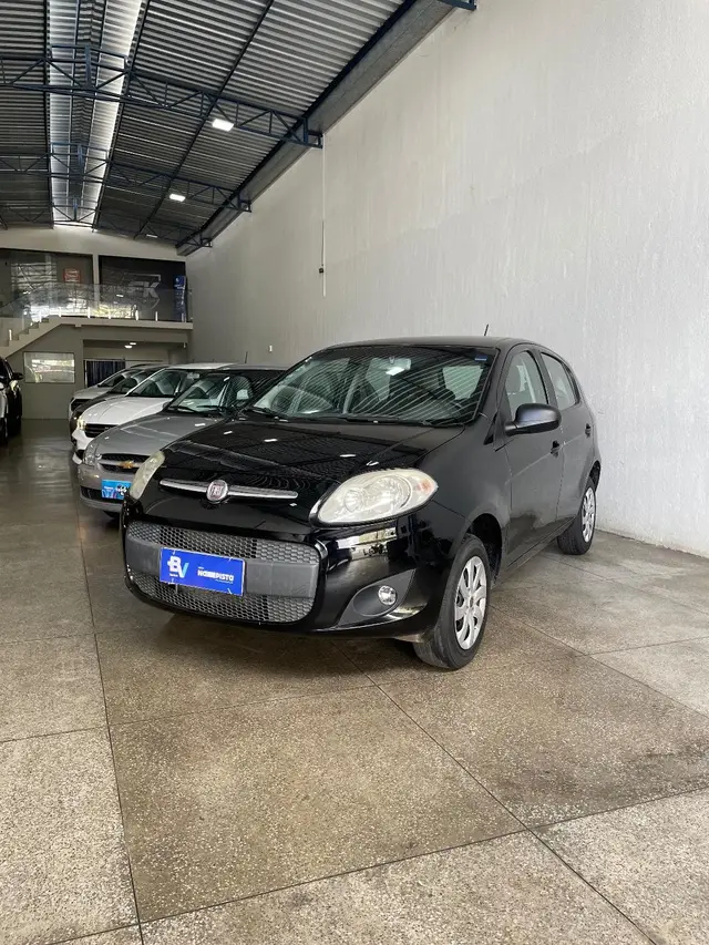 Carro Fiat Palio 2013 Attractive 1.0 8V (Flex)