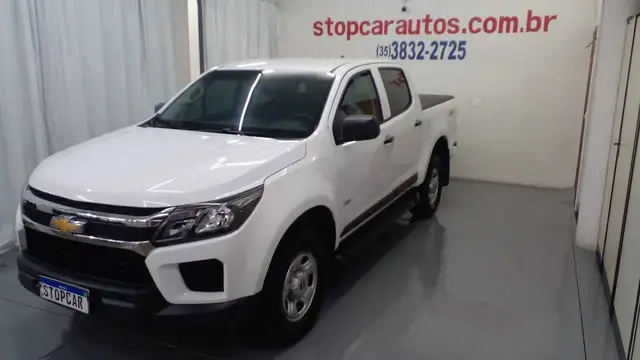 Carro Chevrolet S10 Cabine Dupla 2022 S10 2.8 CTDI LS 4WD (Cabine Dupla)