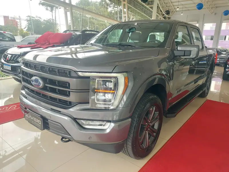 Ford F-150 Lariat 4x4 5.0 V8