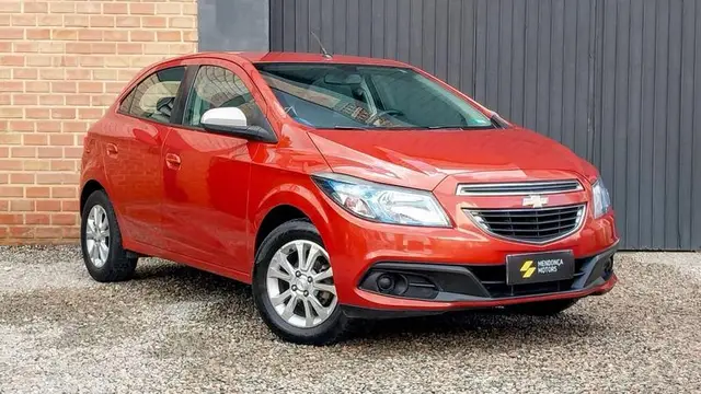 Carro Chevrolet Onix 2014 1.0 Loolapalooza SPE/4