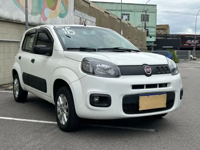 Carro Fiat Uno 2016 Attractive 1.0 (Flex) 4p